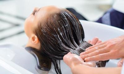 洗发水必须使用护发素?来了解一下护发素的用法吧,免得被误导!